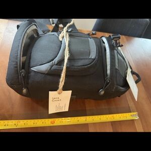 Black lowepro  Lens/Accessory Camera Bag nwt
